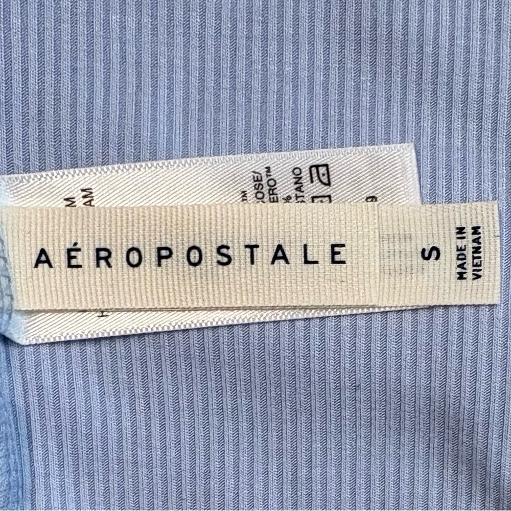 NWT Aeropostale Reversible Cropped Tank, V Neck or High Neck, Light Blue, Size S - Picture 5 of 8